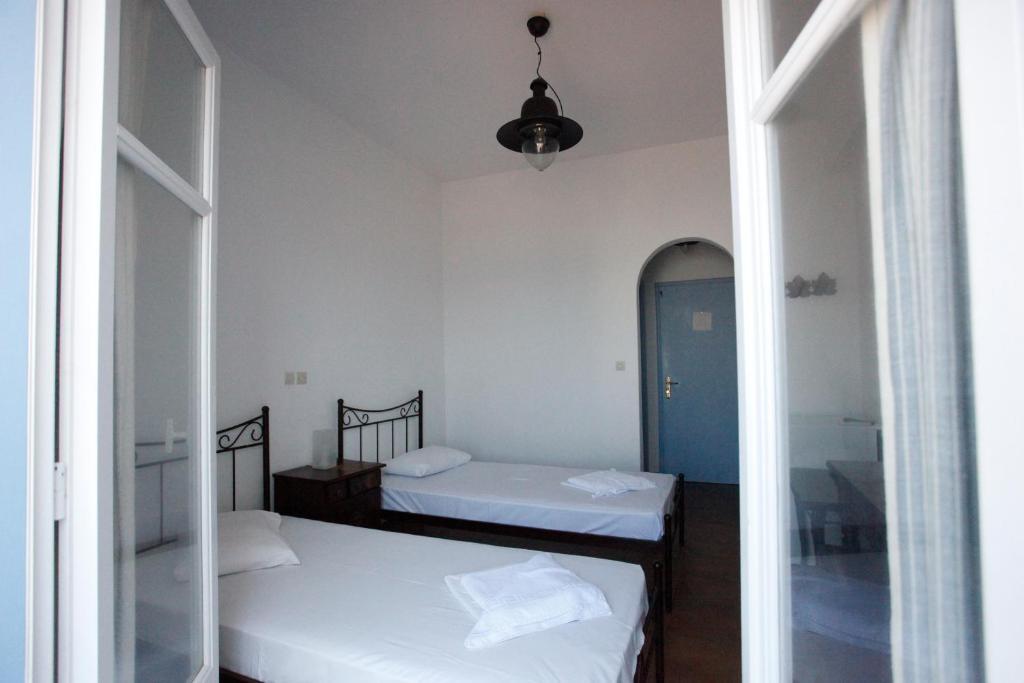 Cavos Beatnik Hotel Naoussa Esterno foto
